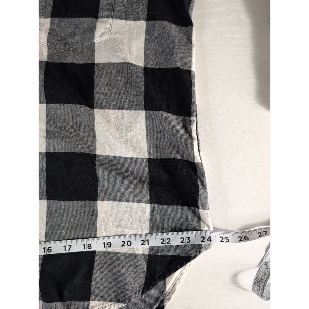 SO Kohl’s Juniors XL Flannel Shirt Button Down Plaid Black White Long Sleeve - Picture 9 of 11